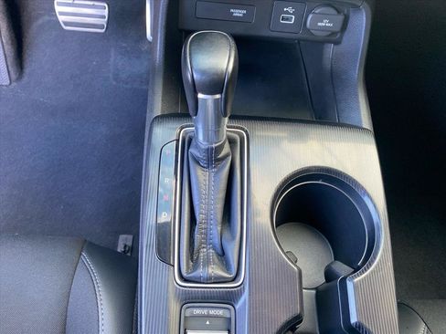 Used 2022 Honda Civic Sport image 10
