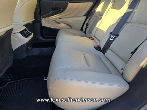 Certified 2021 Lexus LS 500 w/ Accessory Package (Z1) image 13
