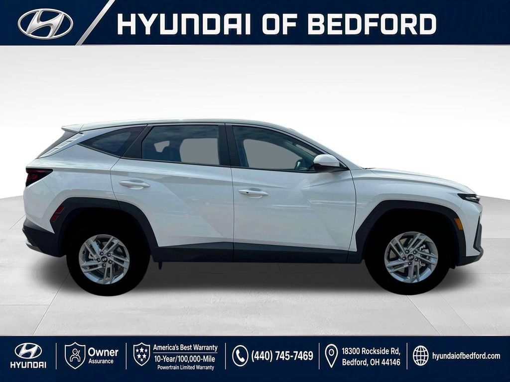 Used 2025 Hyundai Tucson SE AWD/4WD image 11