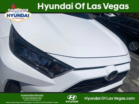 Used 2019 Toyota RAV4 LE w/ Carpet Mat Package FWD image 1