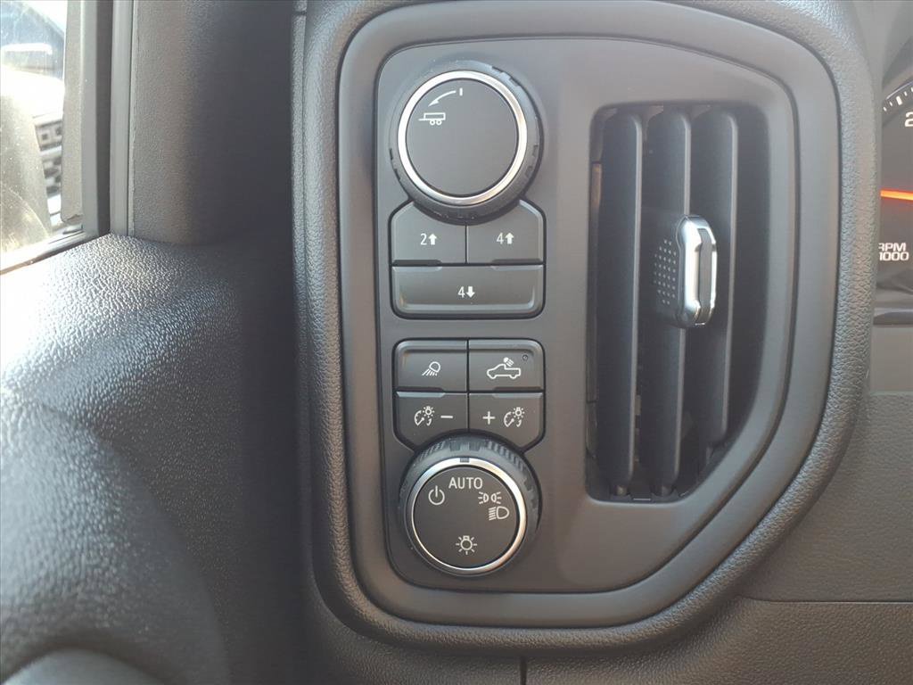 New 2026 Chevrolet Silverado 2500 Custom w/ Custom Value Package AWD/4WD image 16