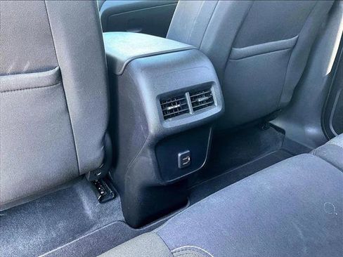 Used 2019 Chevrolet Equinox LT image 25