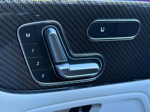 Certified 2021 Mercedes-Benz GLB 250 GLB 250 image 28