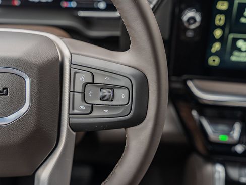 Used 2025 GMC Sierra 3500 Denali w/ Denali Reserve Package image 46