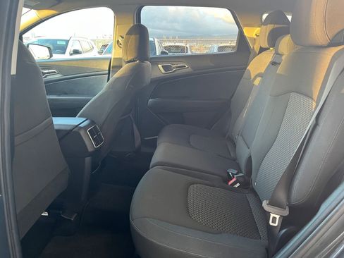 Used 2023 Kia Sportage LX image 22
