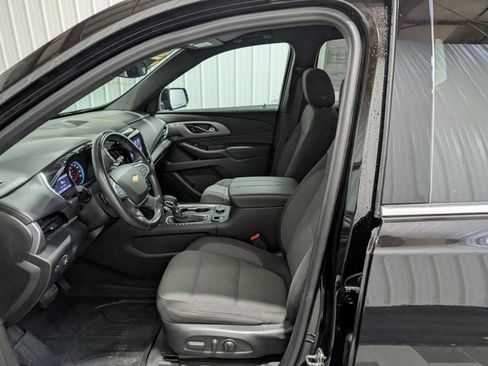 Used 2022 Chevrolet Traverse LT AWD/4WD image 15