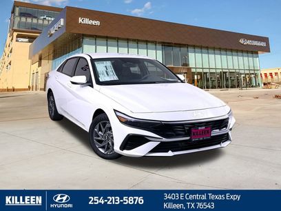 New 2025 Hyundai Elantra Blue