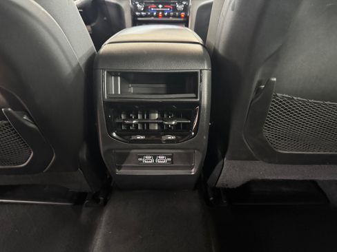 Used 2024 Jeep Grand Cherokee Laredo X RWD image 16