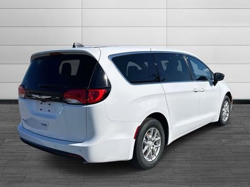 New 2026 Chrysler Voyager LX image 3