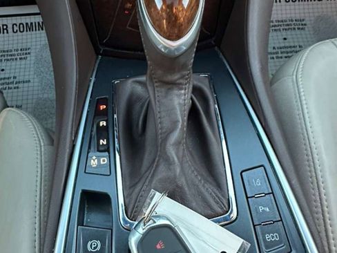 Used 2015 Cadillac SRX Luxury w/ Driver Awareness Package image 28