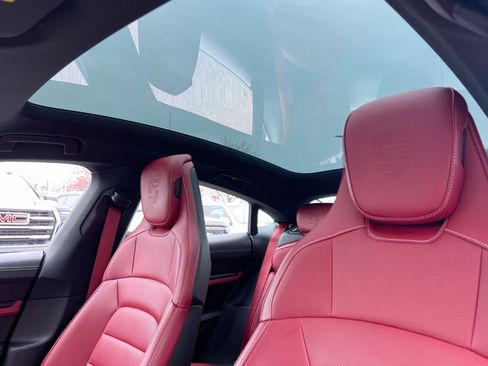 Used 2022 Porsche Taycan 4S image 24