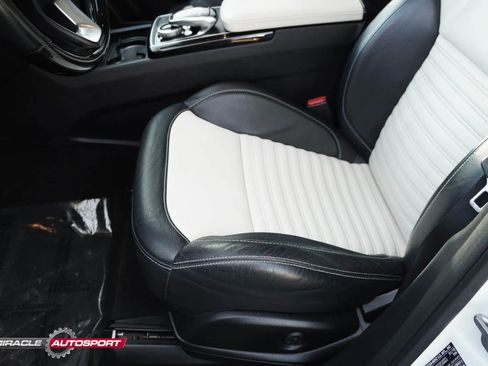 Used 2018 Mercedes-Benz GLE 43 AMG 4MATIC w/ Premium 3 Package image 19