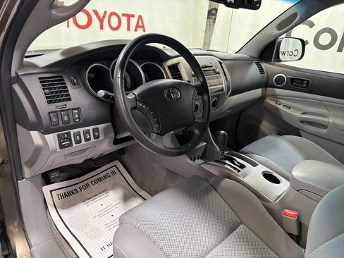Used 2011 Toyota Tacoma 4x4 Double Cab w/ TRD Off-Road Pkg w/JBL Audio image 26