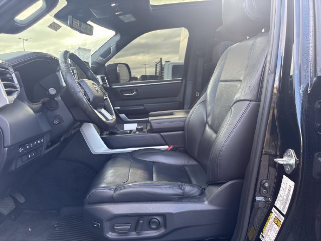 Used 2025 Toyota Tundra Platinum AWD/4WD image 10