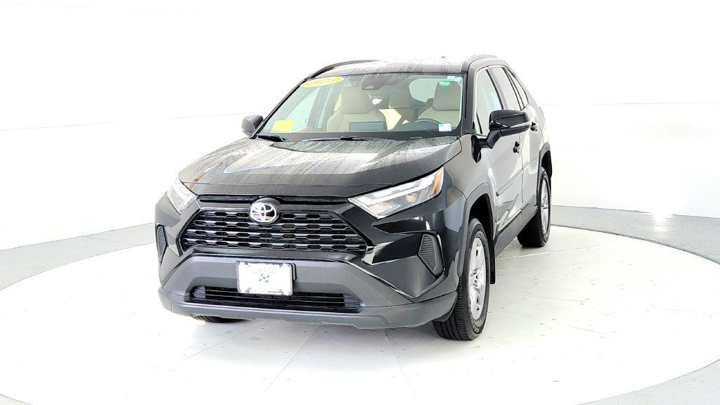 Certified 2025 Toyota RAV4 XLE AWD/4WD image 2