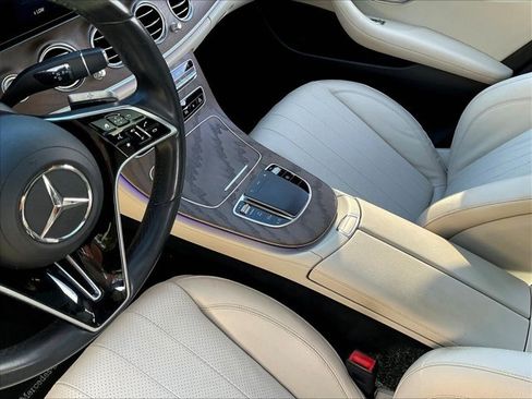 Used 2022 Mercedes-Benz E 350 Sedan image 14