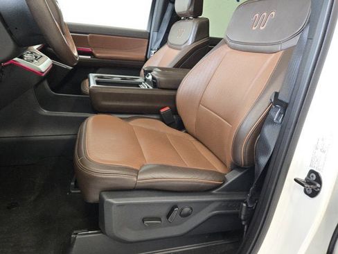 Used 2025 Ford Expedition King Ranch AWD/4WD image 25