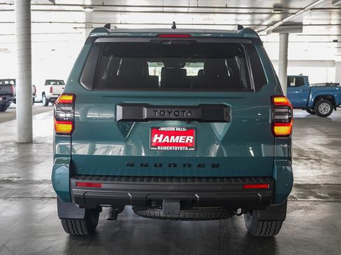 New 2026 Toyota 4Runner TRD Off-Road Premium AWD/4WD image 6