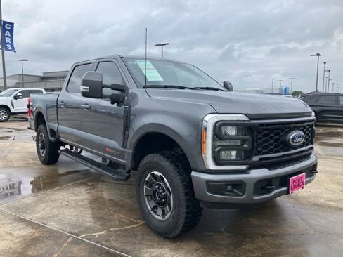 Used 2023 Ford F250 Lariat w/ Lariat Ultimate Package AWD/4WD image 9