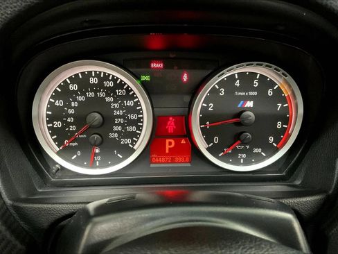 Used 2011 BMW M3 Convertible RWD image 30