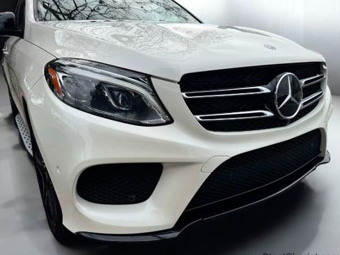 Used 2019 Mercedes-Benz GLE 400 4MATIC image 12
