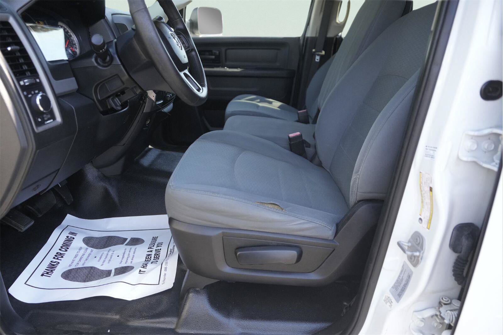 Used 2017 RAM 2500 Tradesman w/ Chrome Appearance Group AWD/4WD image 9