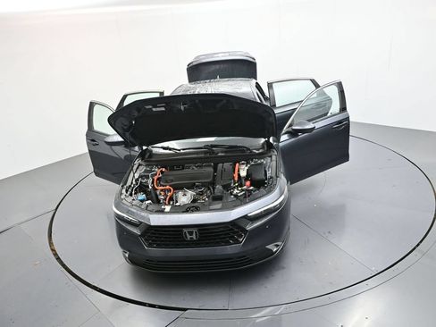 Used 2024 Honda Accord Touring image 35
