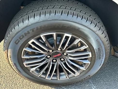 New 2026 GMC Yukon XL Elevation w/ Elevation Premium Package AWD/4WD image 16