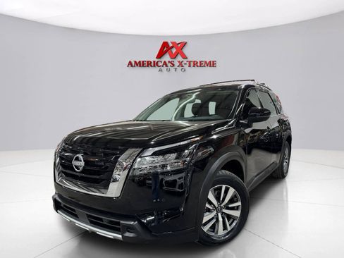 Used 2023 Nissan Pathfinder SL FWD image 1
