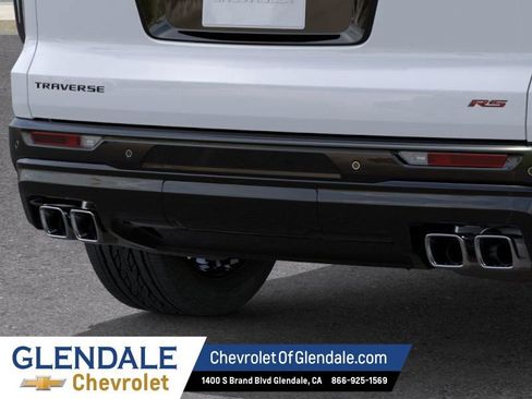 New 2026 Chevrolet Traverse RS w/ LPO, Floor Liner Package FWD image 14