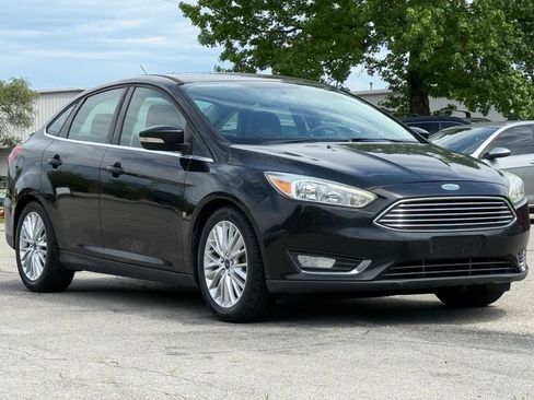 Used 2015 Ford Focus Titanium FWD image 8
