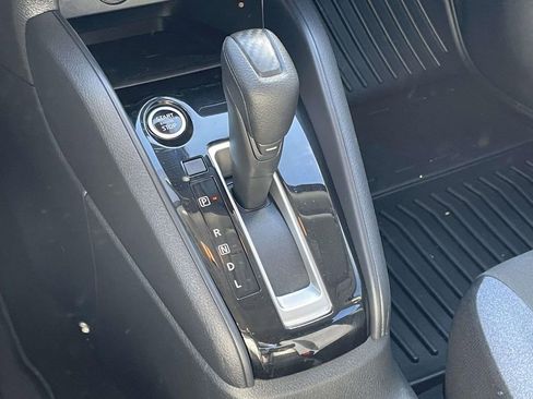 Used 2025 Nissan Versa SV w/ Trunk Package image 20