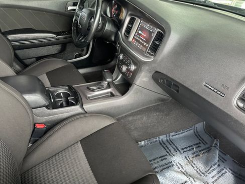 Used 2021 Dodge Charger R/T w/ Blacktop Package image 17