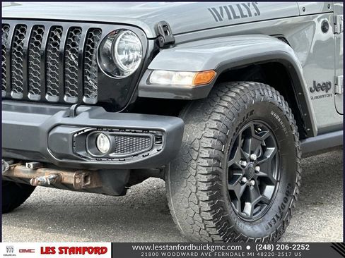 Used 2021 Jeep Gladiator Sport AWD/4WD image 9