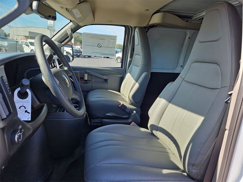 New 2025 Chevrolet Express 2500 w/ Safety Package image 10