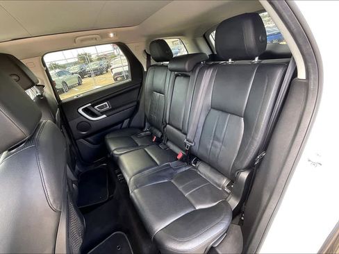 Used 2016 Land Rover Discovery Sport HSE AWD/4WD image 28