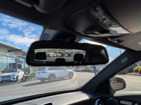 Certified 2018 Mercedes-Benz C 300 Sedan image 27