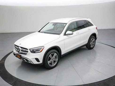 Used 2022 Mercedes-Benz GLC 300 4MATIC image 9