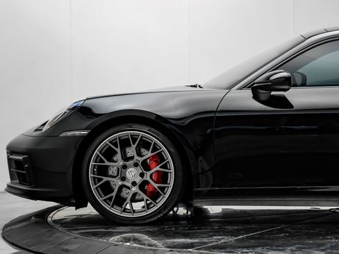 Used 2020 Porsche 911 Carrera 4S image 6