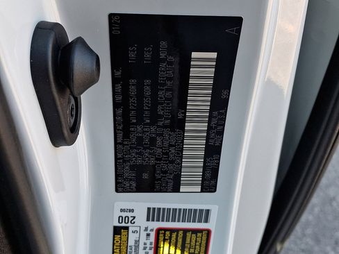 New 2026 Toyota Sienna Platinum image 17