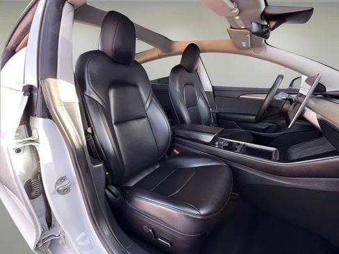 Used 2022 Tesla Model 3 Long Range image 21