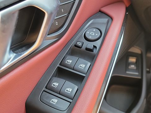 New 2026 BMW 330i Sedan w/ Convenience Package RWD image 29