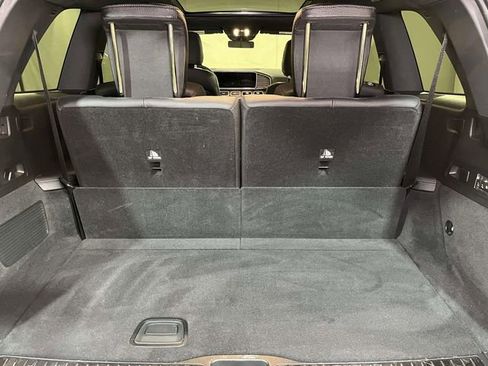 Used 2025 Mercedes-Benz GLS 450 4MATIC image 19
