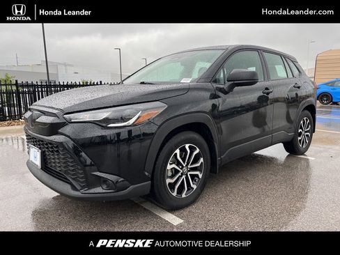 Used 2024 Toyota Corolla Cross AWD Hybrid image 1