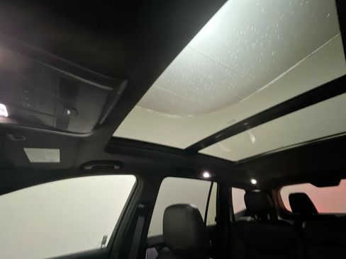 Used 2020 Cadillac XT6 Sport AWD/4WD image 26