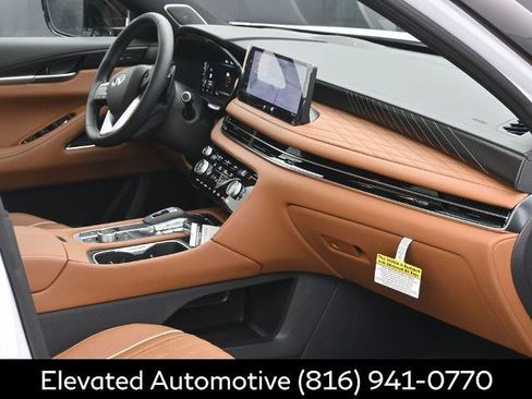 Certified 2026 INFINITI QX60 Autograph w/ Dark Cargo Package AWD/4WD image 6