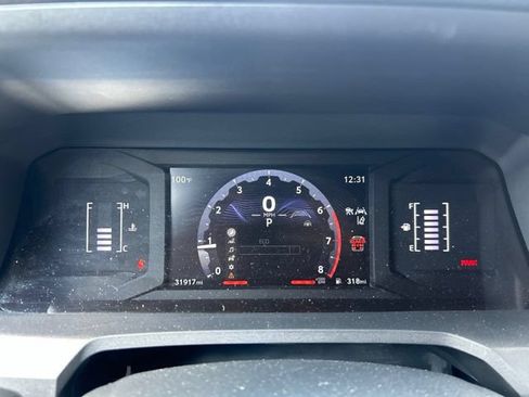 Used 2025 Toyota 4Runner SR5 AWD/4WD image 8