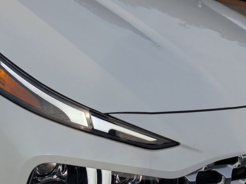 Certified 2023 Hyundai Santa Fe Limited image 9