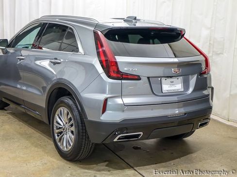 Used 2024 Cadillac XT4 Premium Luxury FWD image 5