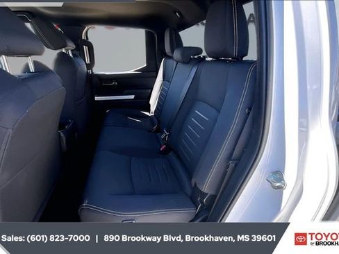 Used 2024 Toyota Tacoma TRD Off-Road image 19